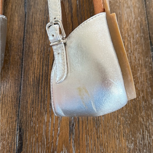 Antonia Melani Women’s Silver Embellished Flat Sandals Size 9.5 - Picture 9 of 10